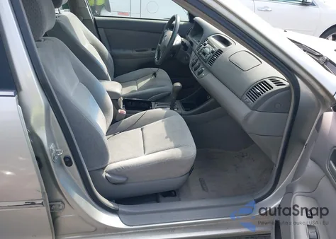 2004 Toyota Camry Le from USA, damaged, VIN 4T1BE32K44U929225